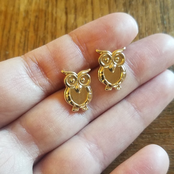 NWOT Gold Owl Studs - Picture 4 of 9